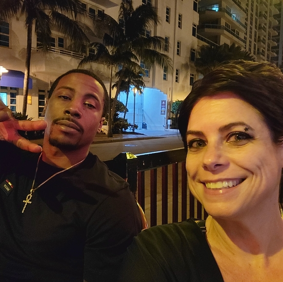 Meet your Posher, A - Picture 2 of 2